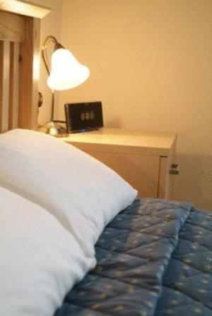 Hôtel Gatwick House à Horley Extérieur photo