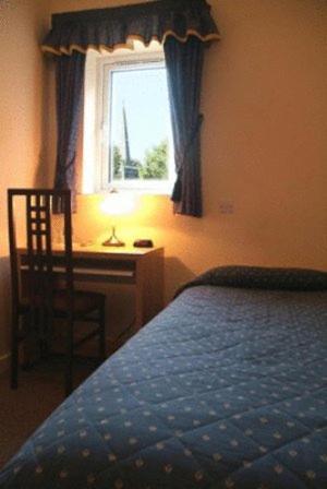 Hôtel Gatwick House à Horley Chambre photo